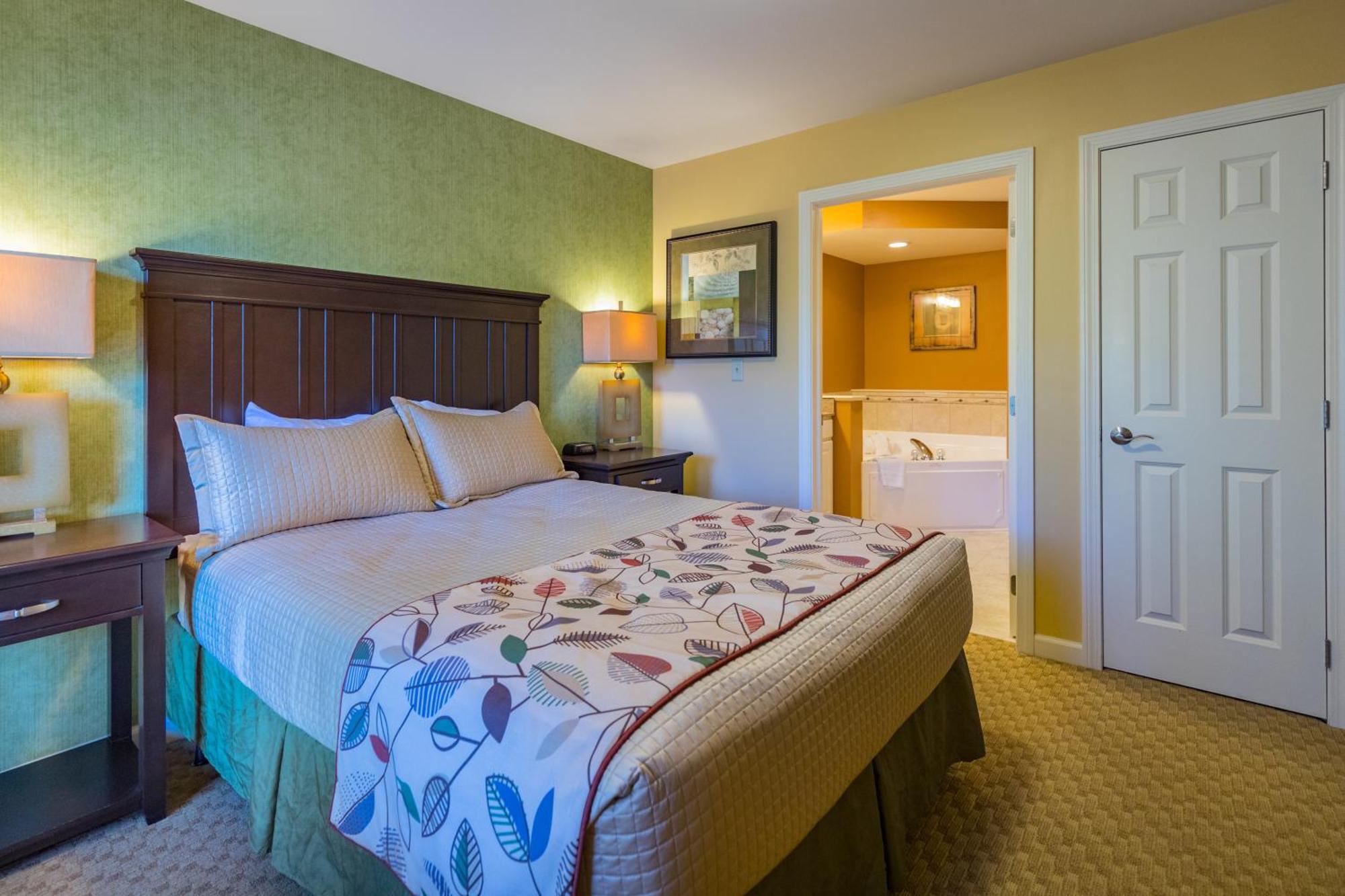 Vacation Village In The Berkshires Hancock Eksteriør bilde A bedroom at the Grand Country Hotel