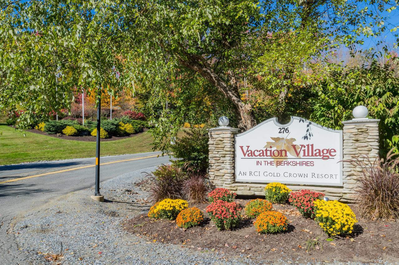 Vacation Village In The Berkshires Hancock Eksteriør bilde Entrance to Vacation Village at the Preserve